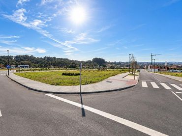 Terrenos y solares en venta en Rúa Holanda