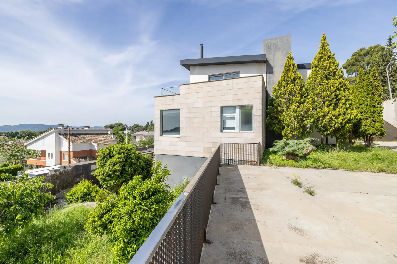 Exterior view of Houses for sale in Cerdanyola del Vallès  with Furnished