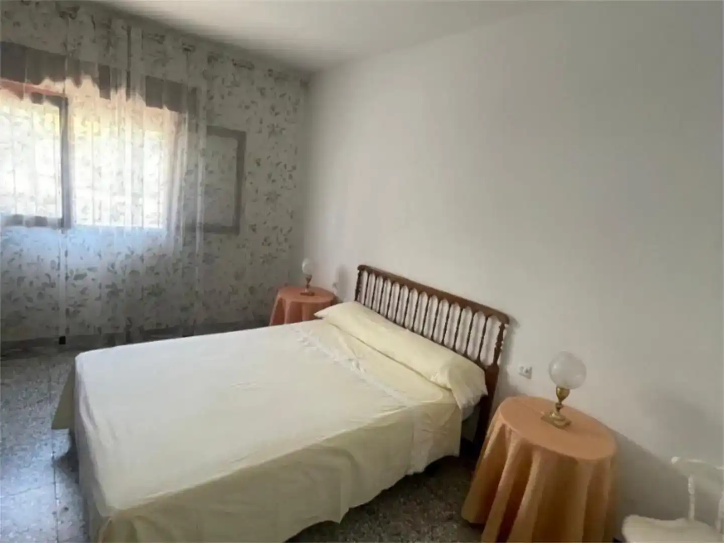 Dormitori de Casa adosada en venda en Fondón amb Traster i Moblat