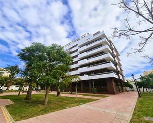 Vista exterior de Apartament de lloguer en Estepona amb Aire condicionat i Terrassa