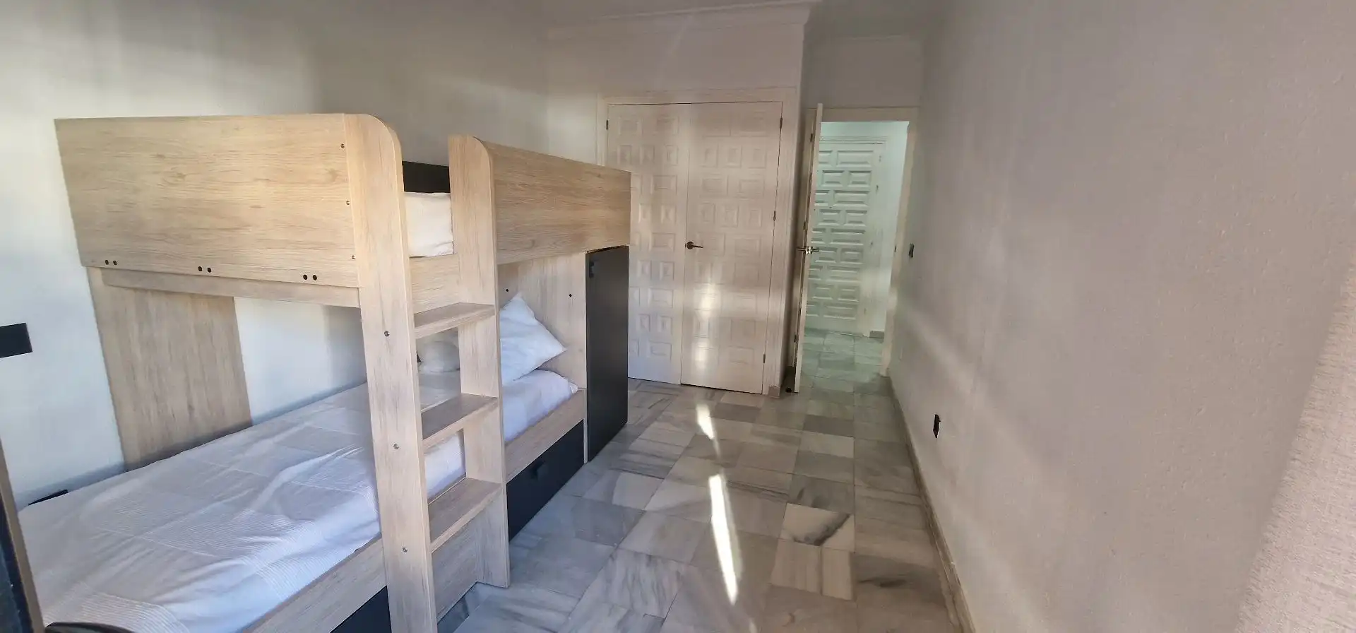 Habitación de Apartamento en venta en Garrucha con Aire acondicionado, Calefacción y Terraza