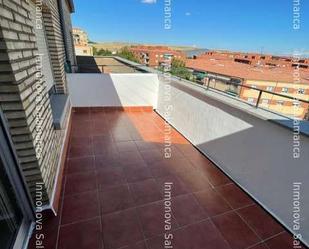 Terrasse von Dachboden miete in Salamanca Capital mit Heizung, Terrasse und Möbliert