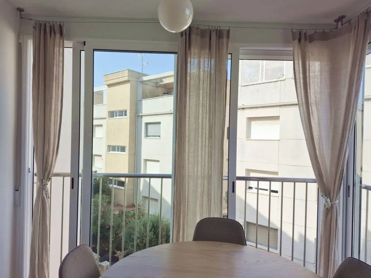 Terraza de Piso en venta en Cubelles con Aire acondicionado, Calefacción y Amueblado