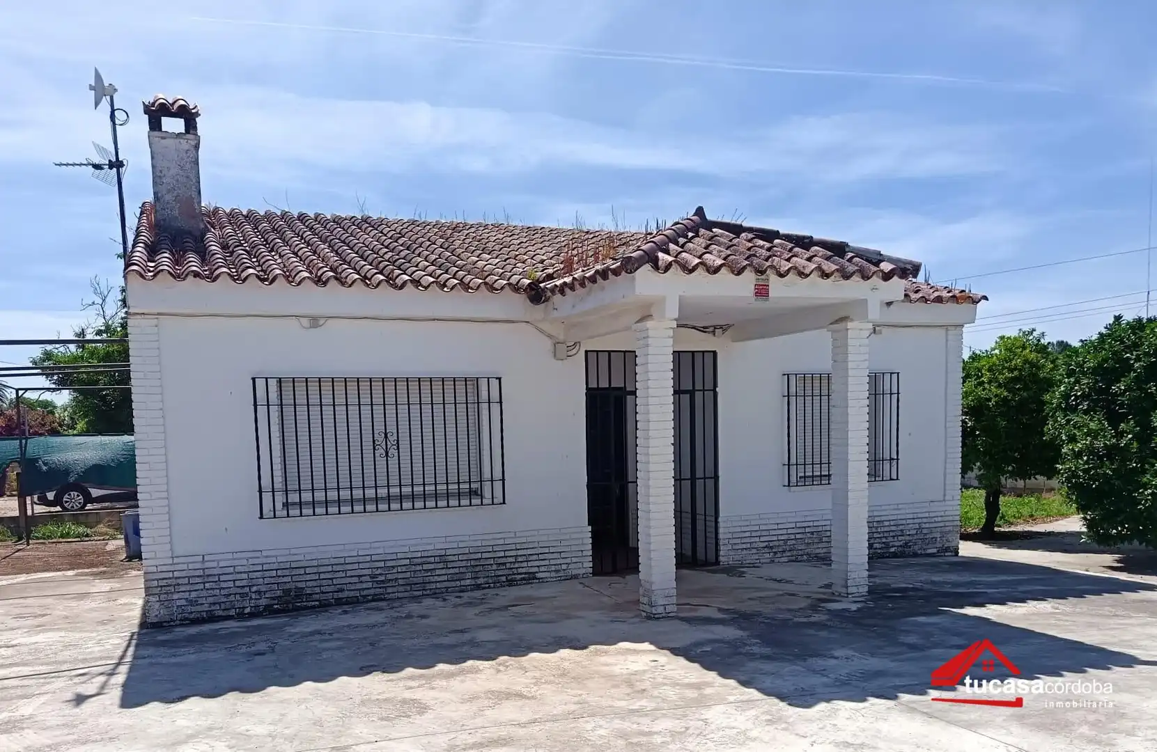 Vista exterior de Finca rústica en venda en Córdoba amb Traster