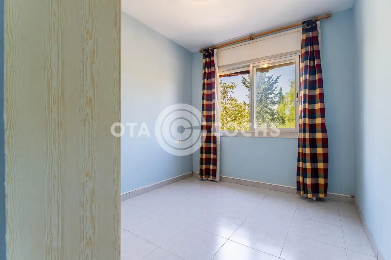 Schlafzimmer von Wohnung zum Verkauf in Tarragona mit Klimaanlage und Balkon