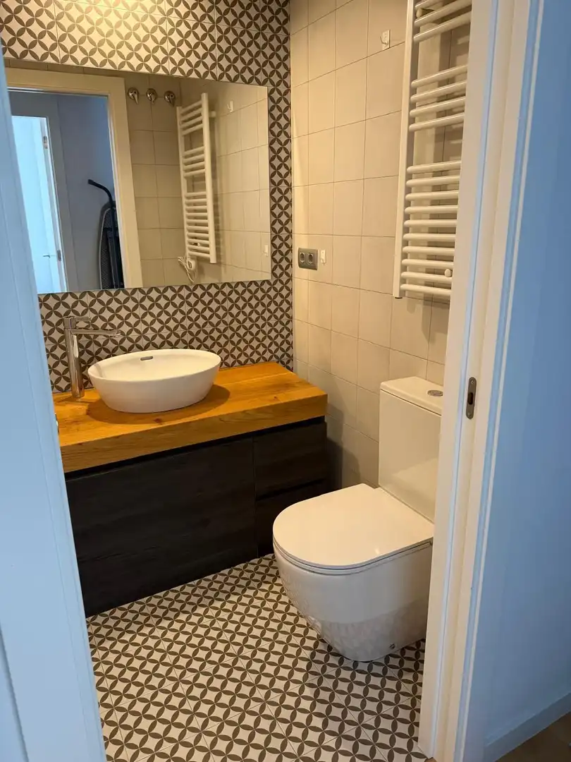 Baño de Piso en venta en Lloret de Mar con Aire acondicionado, Calefacción y Piscina comunitaria