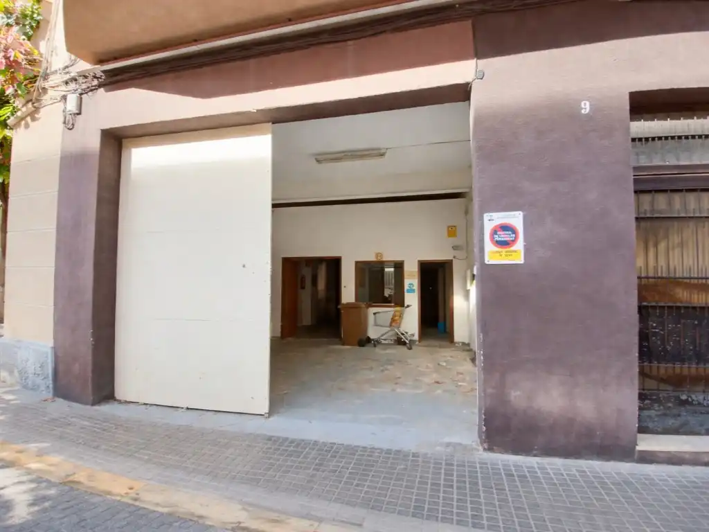 Local en venta en Calle Cabanyes Les, L'Espirall