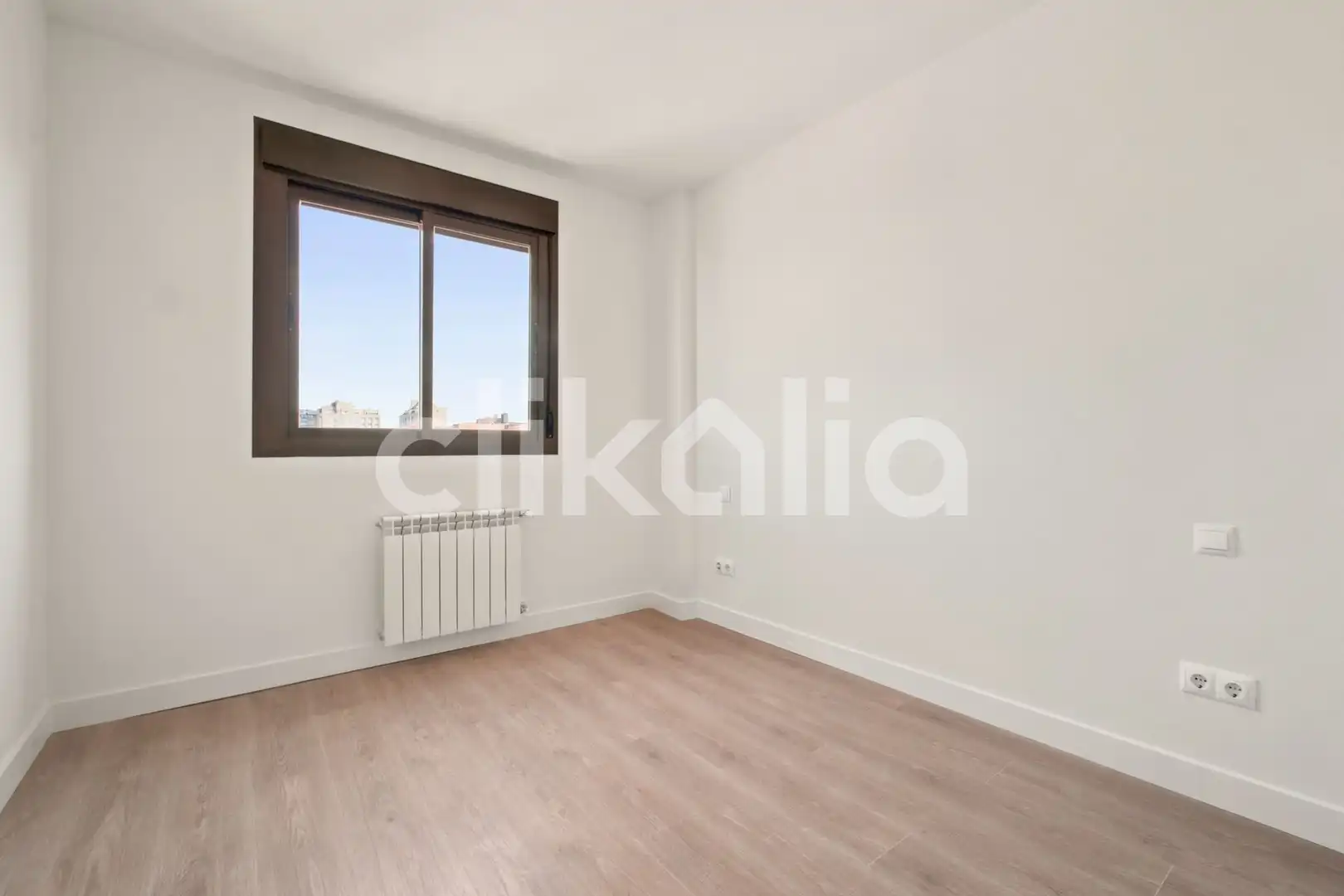 Habitación de Piso en venta en Madrid con Aire acondicionado, Calefacción y Jardín privado