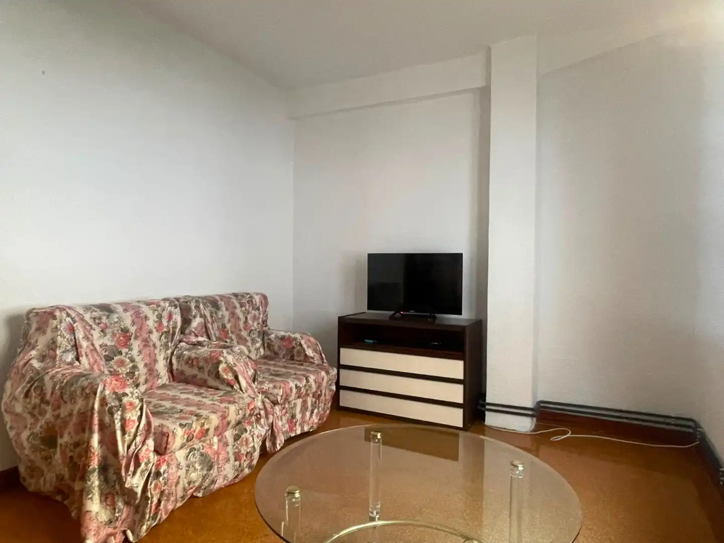 Sala d'estar de Pis en venda en Santander amb Calefacció