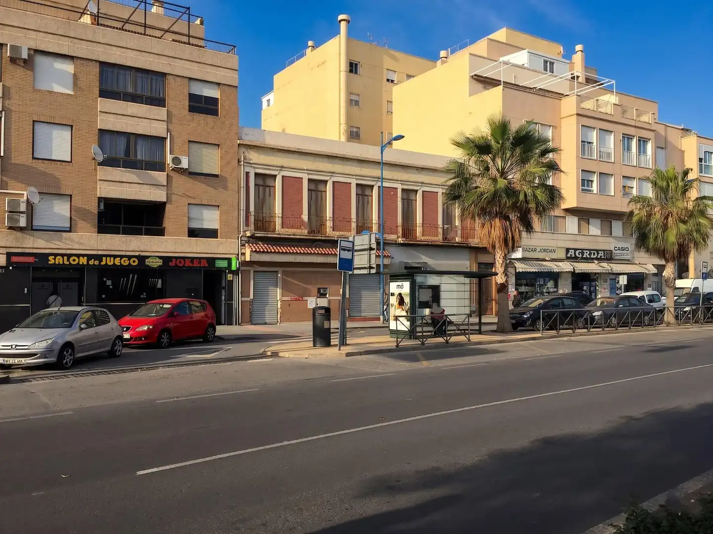 Außenansicht von Gebäude zum Verkauf in Almería