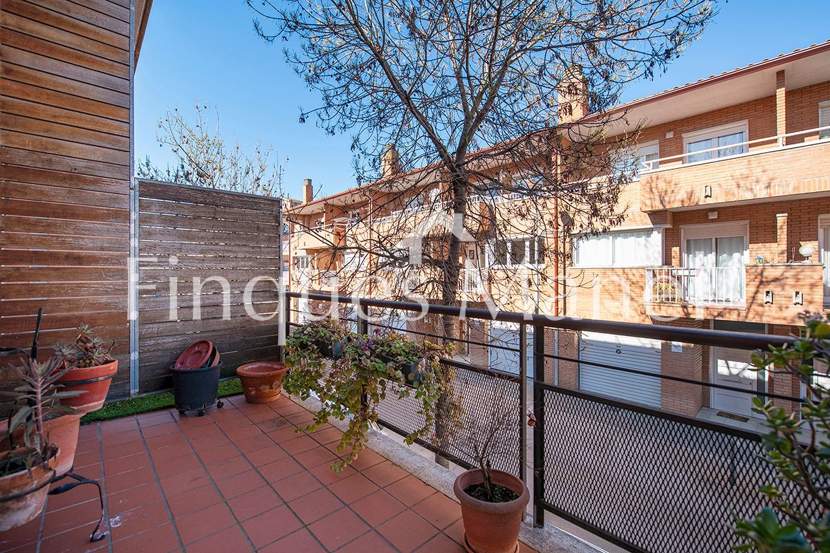 Single-family semi-detached for sale in Carrer Francesc Macià, 14, Banyoles