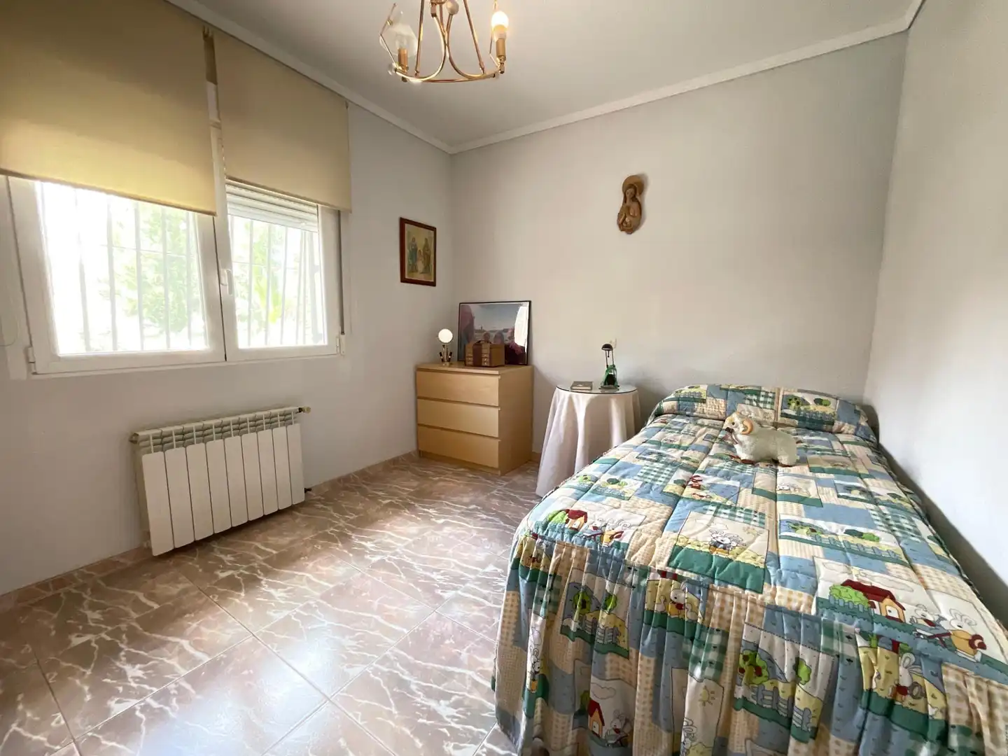 Dormitori de Casa adosada en venda en Griñón amb Calefacció i Moblat