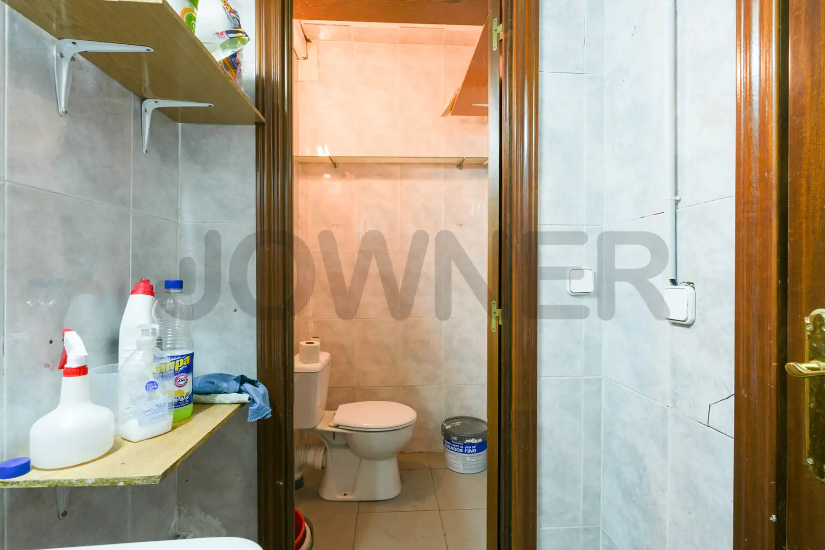 Baño de Local en venta en Fuenlabrada con Aire acondicionado