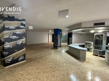 Locale commerciale in vendita a GIRONA