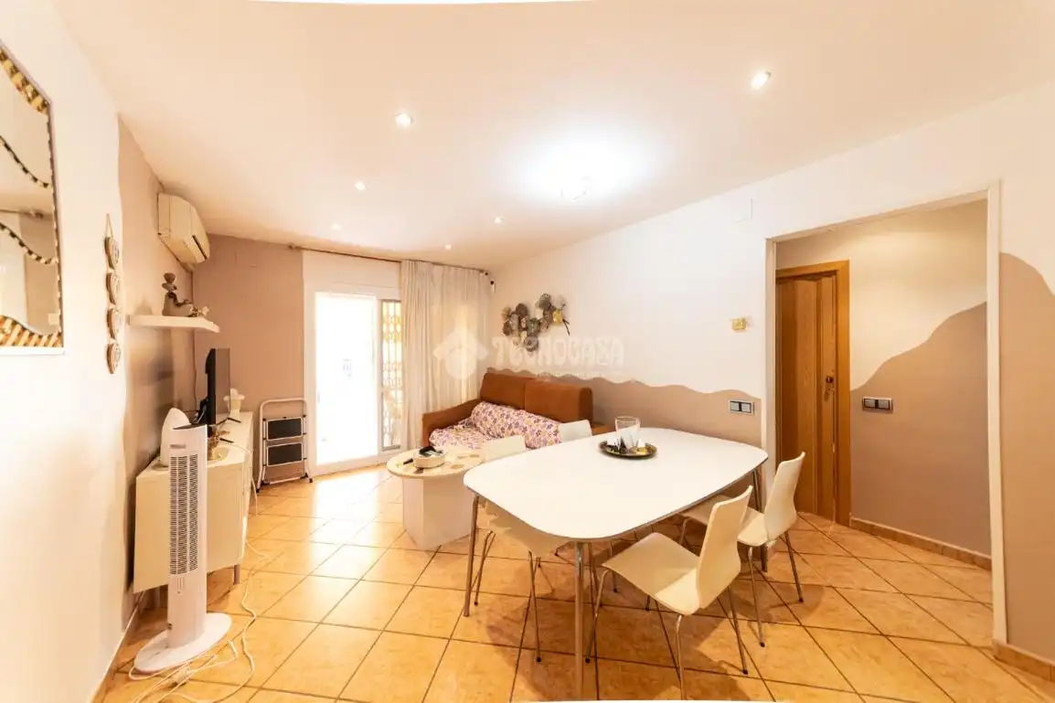Living room of Flat for sale in Calafell  with Heating and Balcony