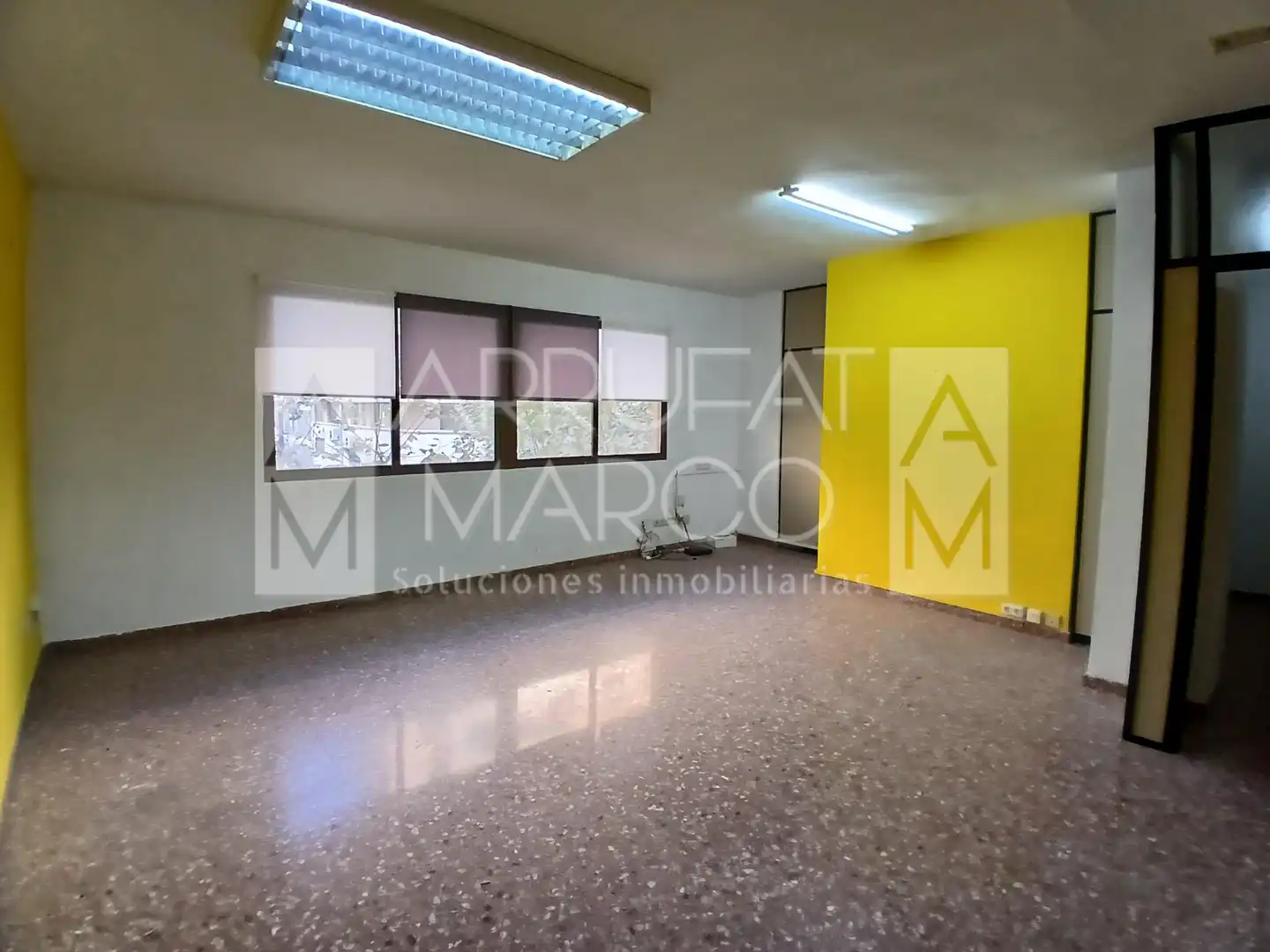 Büro zur Miete in Piscinas