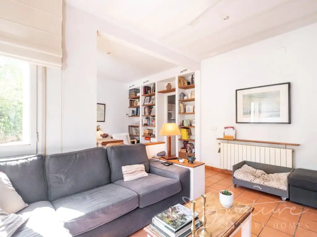 Living room of Houses for sale in Sant Cugat del Vallès