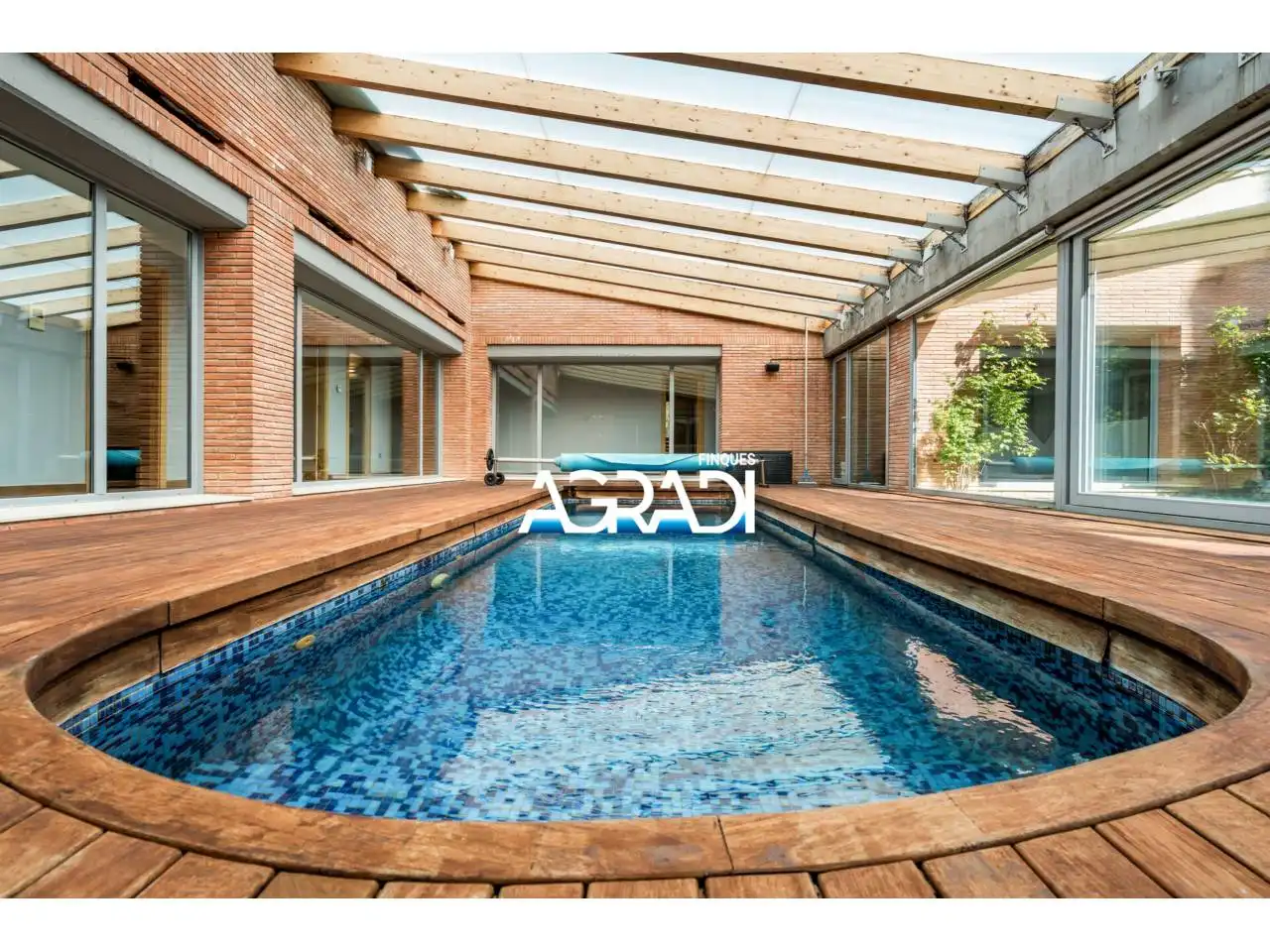Swimming pool of Houses for sale in Les Franqueses del Vallès  with Air Conditioner, Heating and Private garden