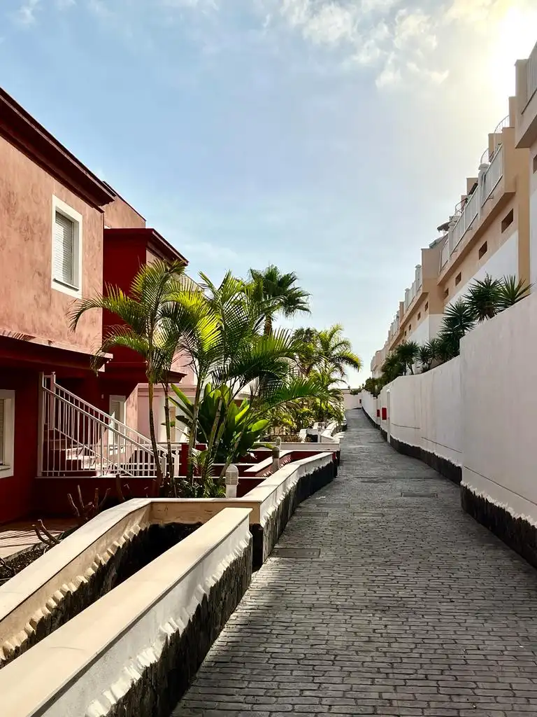Exterior view of Attic for rent in Chayofa