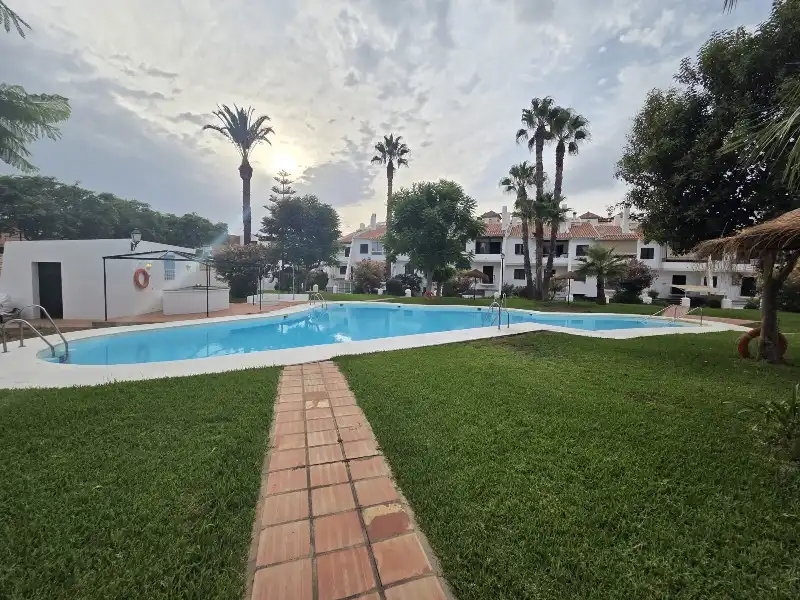 Xalet amb piscina en venda a Calle Campo de Borja 44, imagen 2