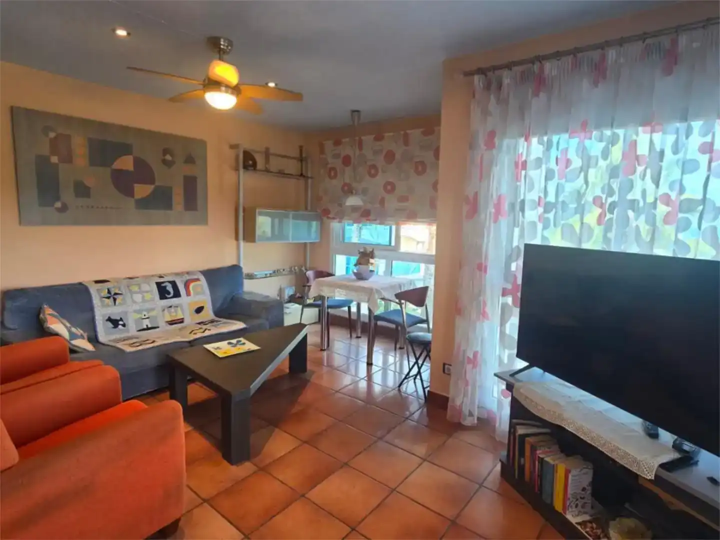 Wohnzimmer von Wohnung zum Verkauf in Alcanar mit Klimaanlage, Schwimmbad und Balkon