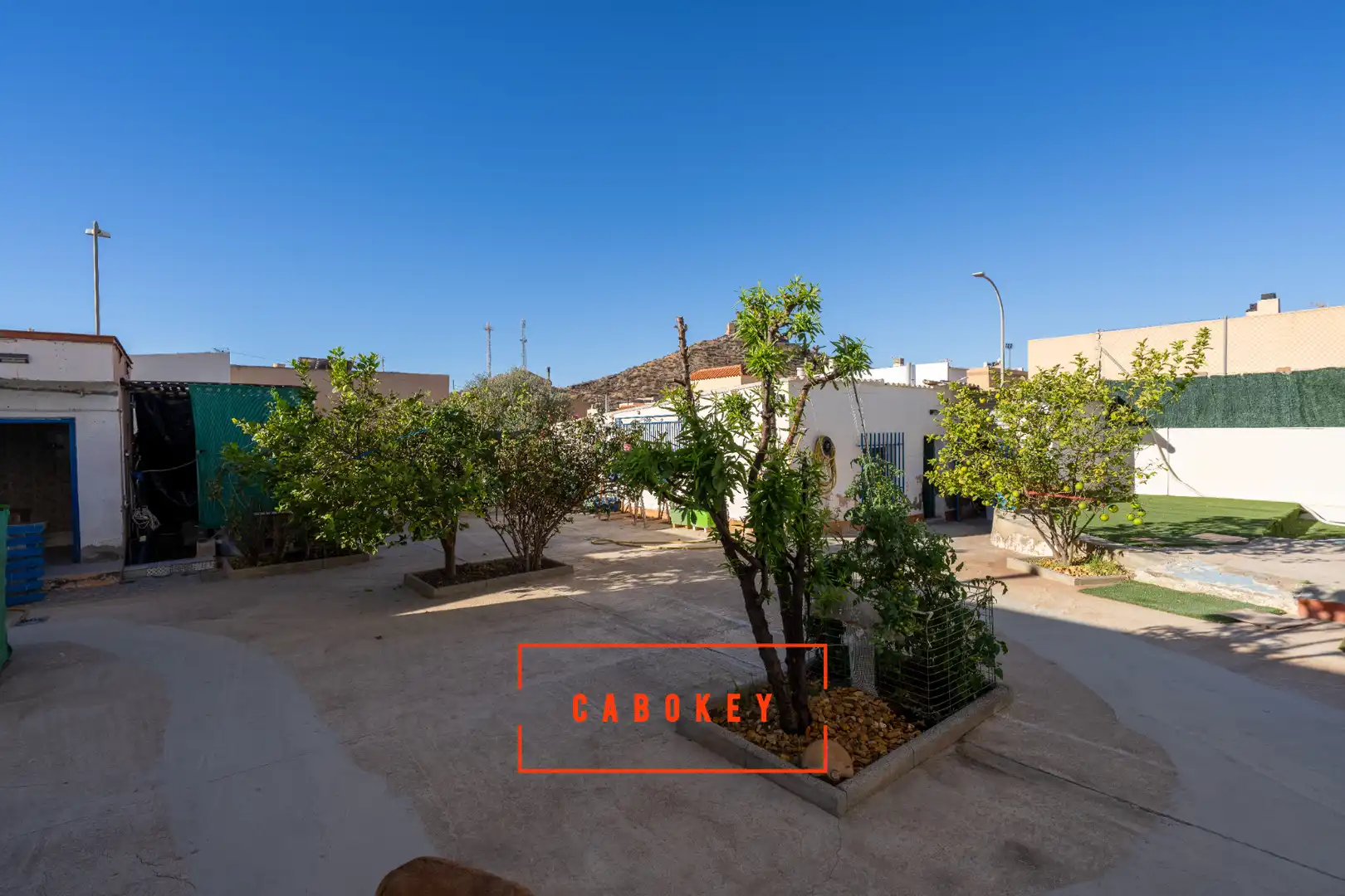 Vista exterior de Casa o xalet en venda en Tabernas amb Aire condicionat, Calefacció i Jardí privat