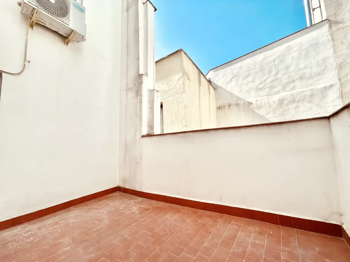 Balcony of Flat for rent to own in Madrid  with Air Conditioner, Heating and Terrace