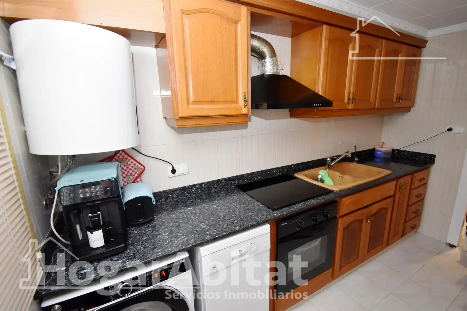 Küche von Wohnung zum Verkauf in Alzira mit Klimaanlage und Balkon