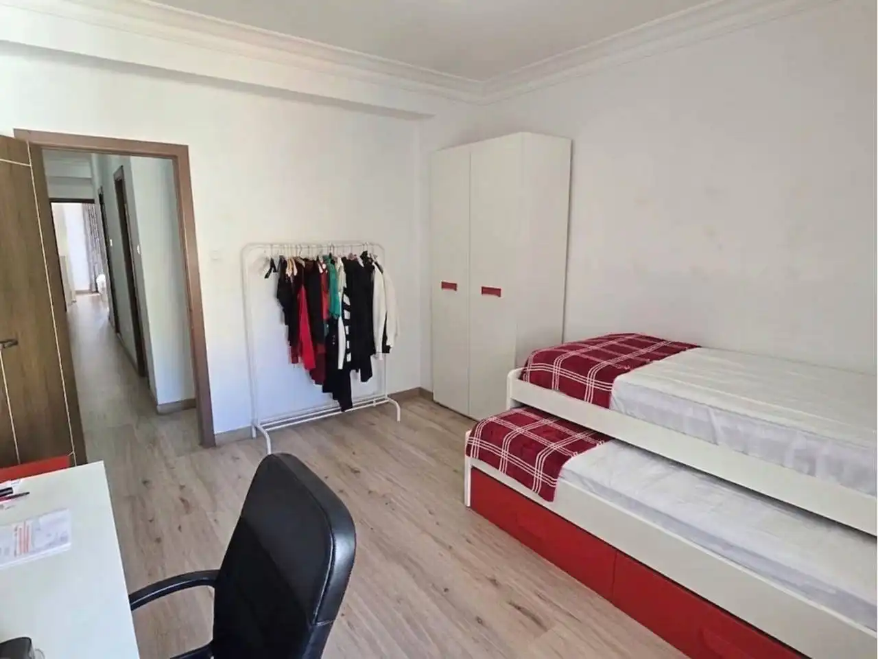 Habitación de Piso en venta en Valencia con Aire acondicionado y Balcón
