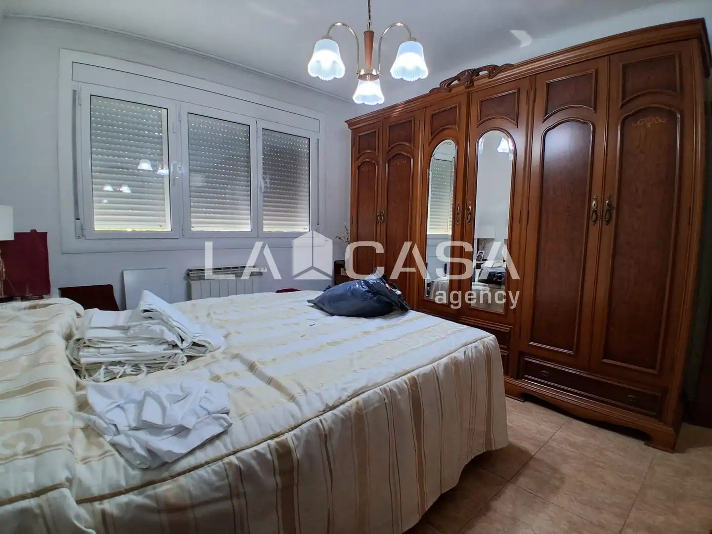 Piso en venta en Santa Coloma de Gramenet con Calefacción