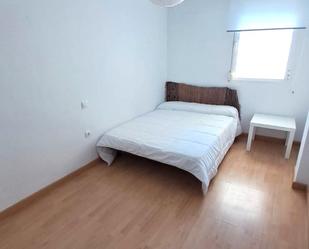 Bedroom of Flat to share in Badajoz Capital  with Furnished