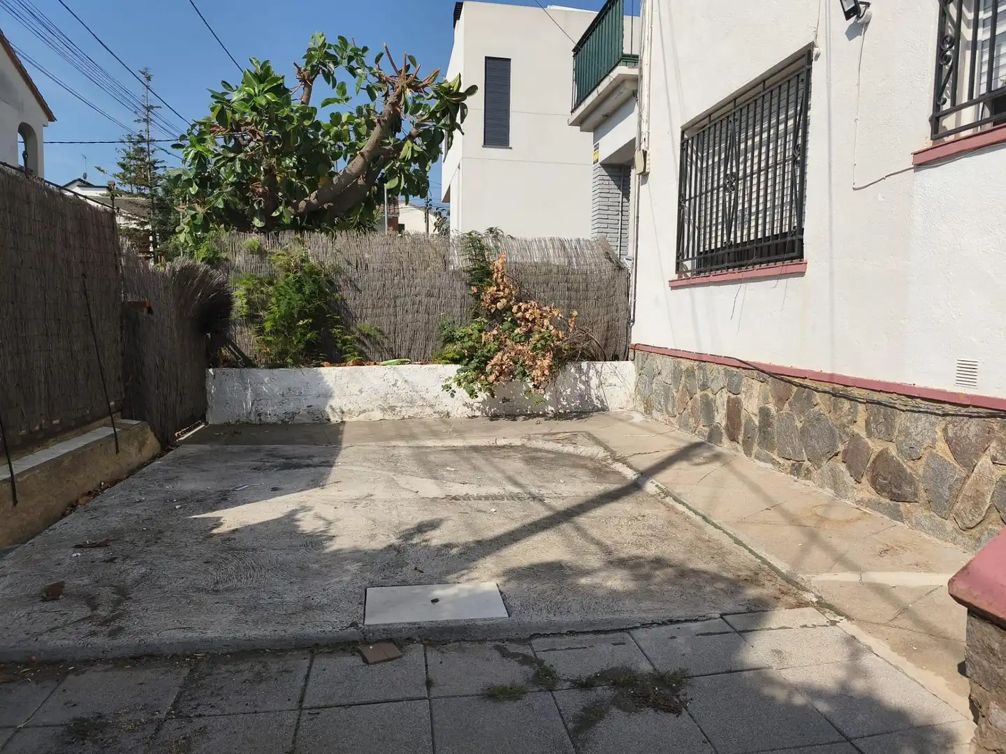 Außenansicht von Wohnung zur Miete in Viladecans mit Klimaanlage, Heizung und Privatgarten