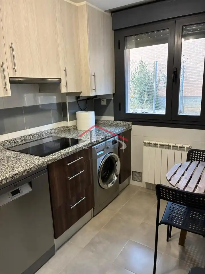 Chalet con jardín en venta en Camino de Santiago, imagen 4
