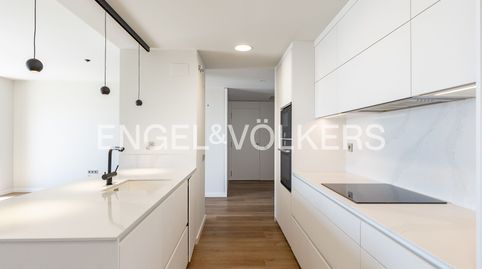 Descubra la elegancia mediterránea en Sitges Exclusivo ático con vista al mar, imatge 2