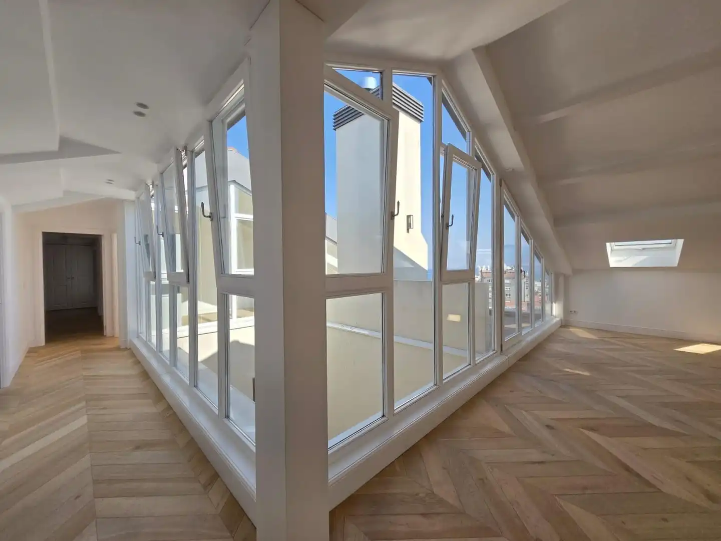 Ático en venta en Vigo  con Calefacción y Terraza