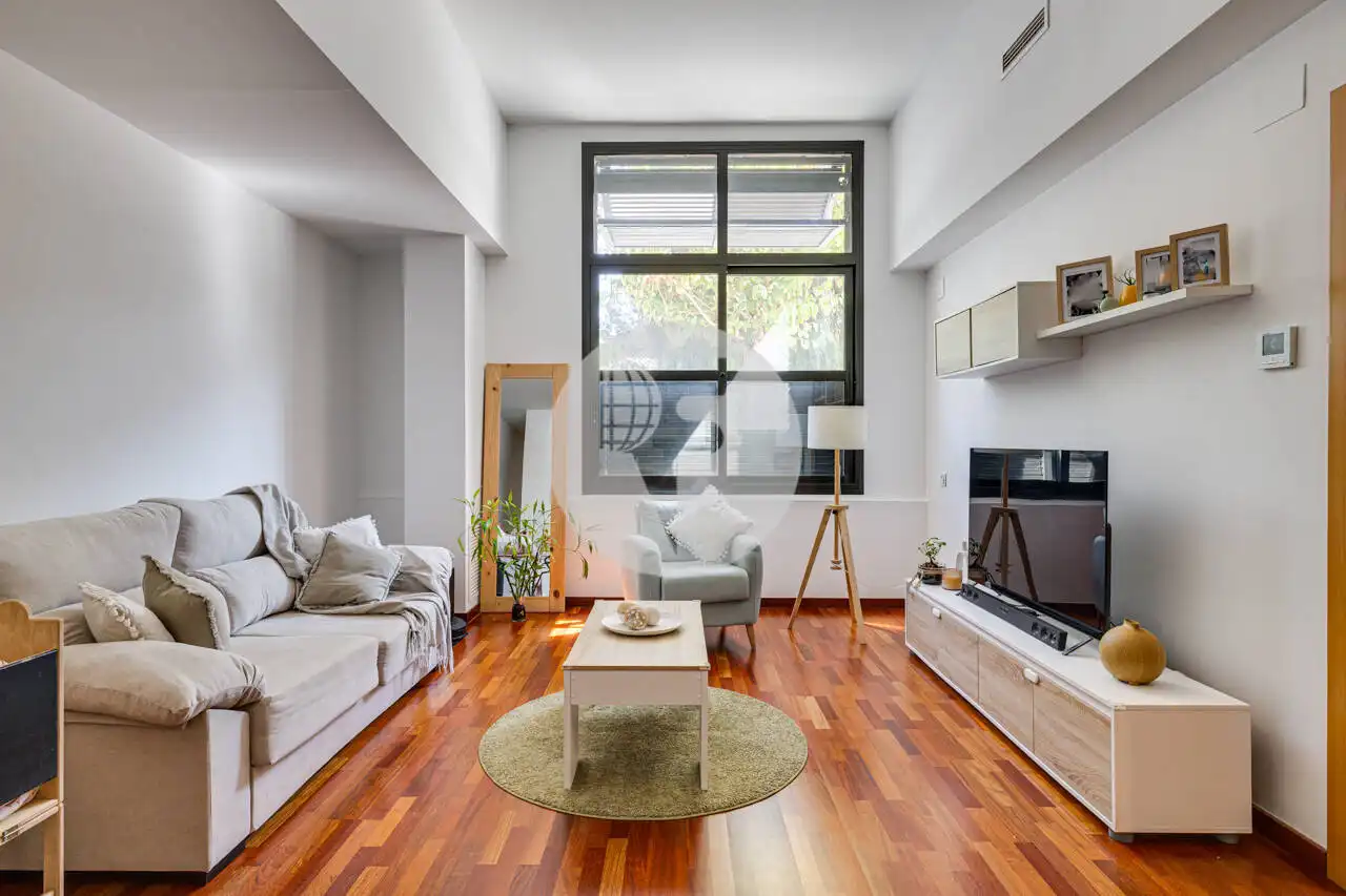 Sala de estar de Planta baja en venta en Barcelona con Aire acondicionado y Trastero