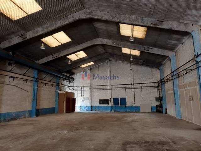 Nave industrial en Venta en Torà