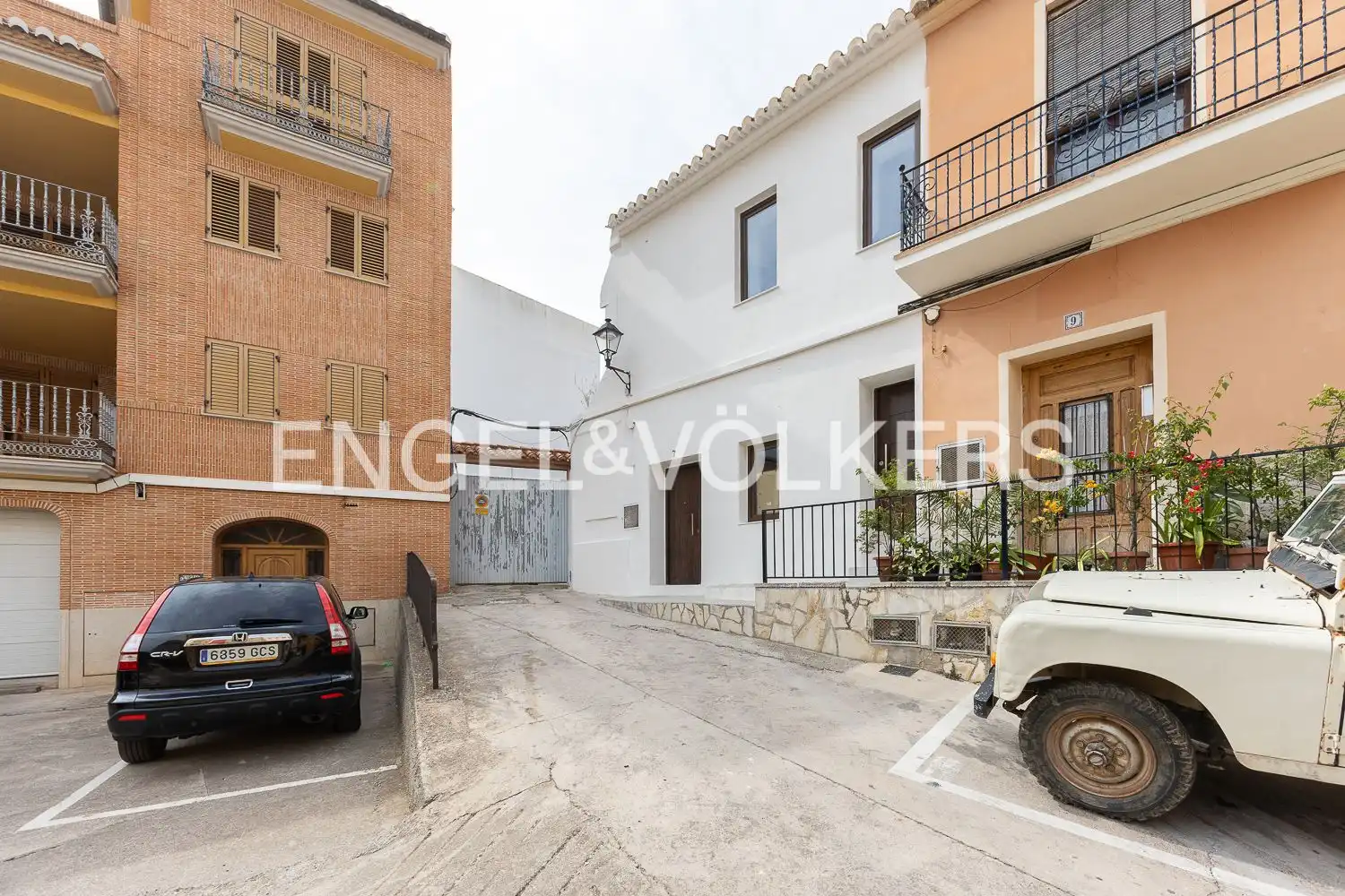 Vista exterior de Casa adosada en venta en Náquera con Calefacción, Parquet y Terraza