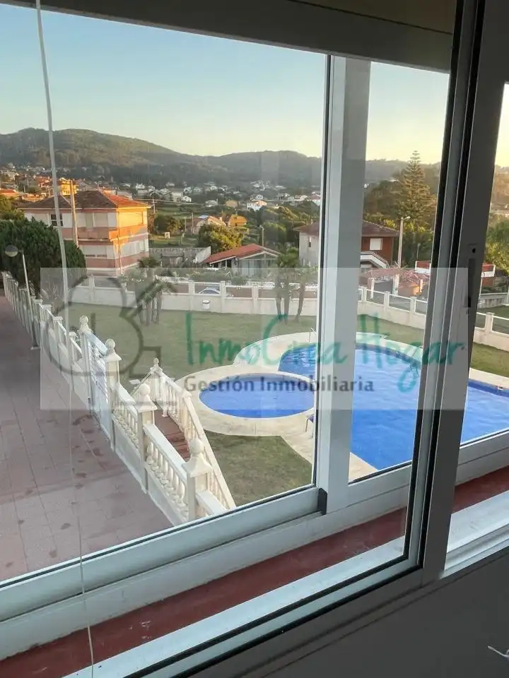 Piscina de Piso de alquiler en Baiona con Terraza y Amueblado