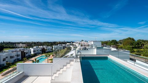 Foto 2 de Ático de alquiler en Elviria, Marbella