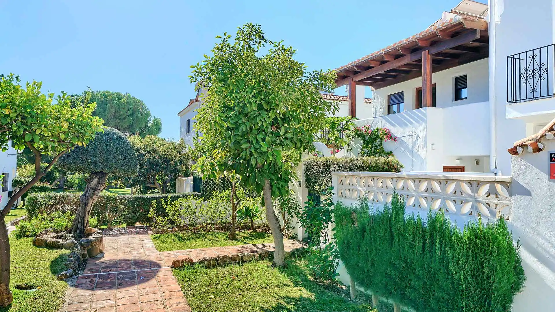 Jardín de Casa adosada en venta en Marbella con Aire acondicionado, Jardín privado y Terraza