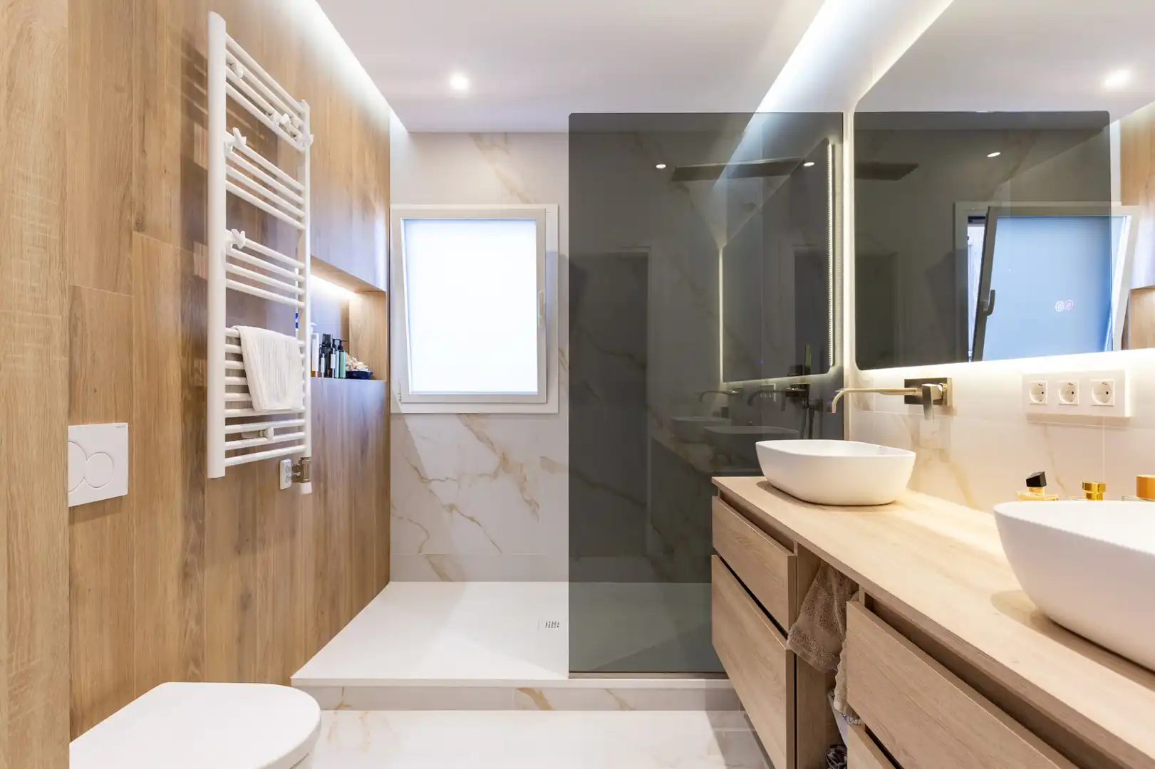 Baño de Casa o chalet en venta en Sant Just Desvern con Aire acondicionado, Calefacción y Terraza