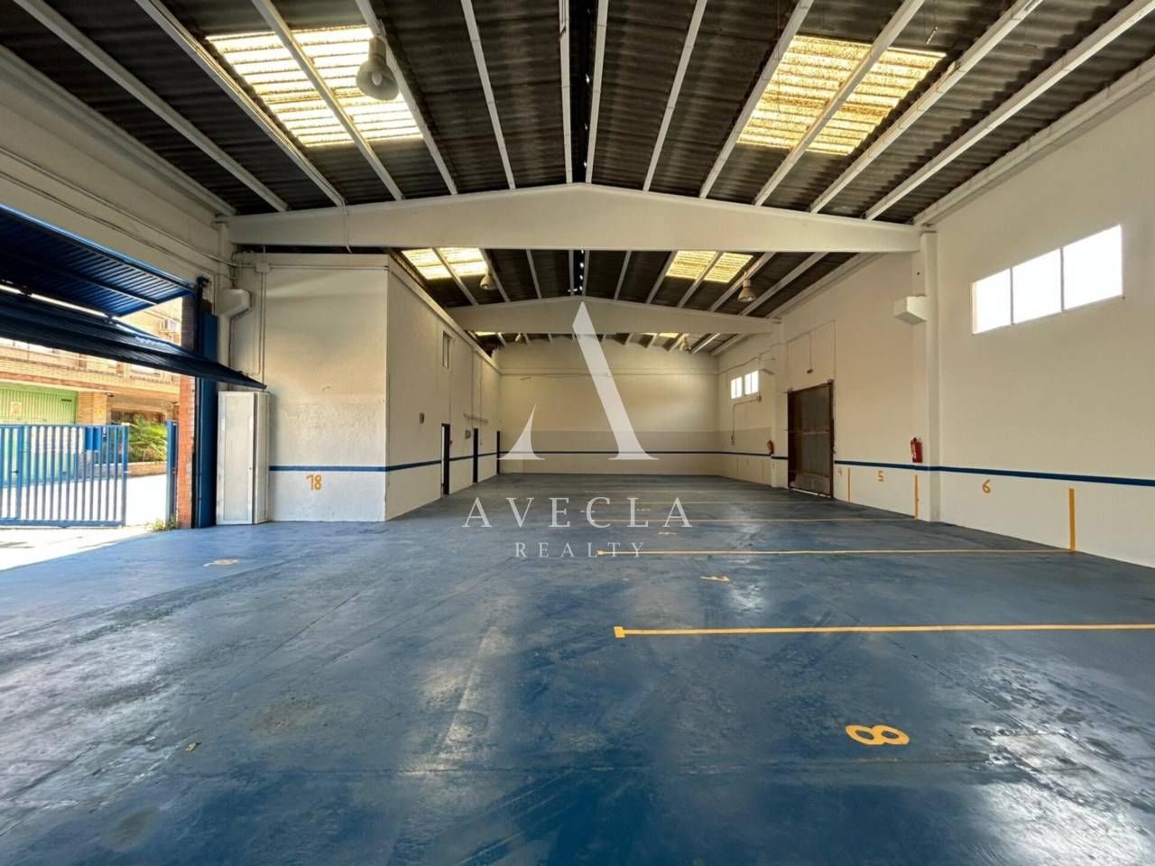 Industrial buildings for sale in Cementiri Nou, 9