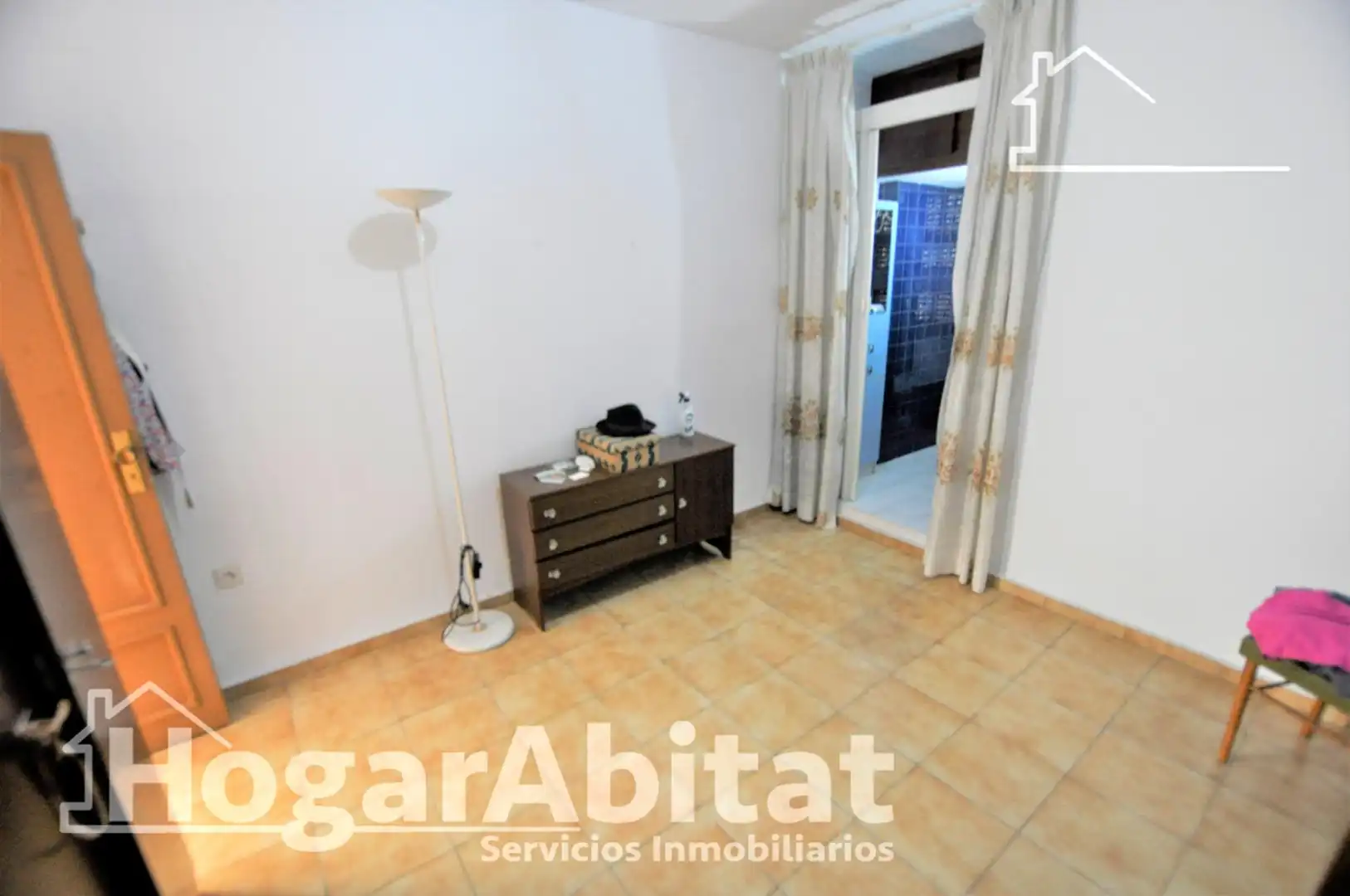 Habitación de Piso en venta en Valencia con Aire acondicionado, Calefacción y Balcón