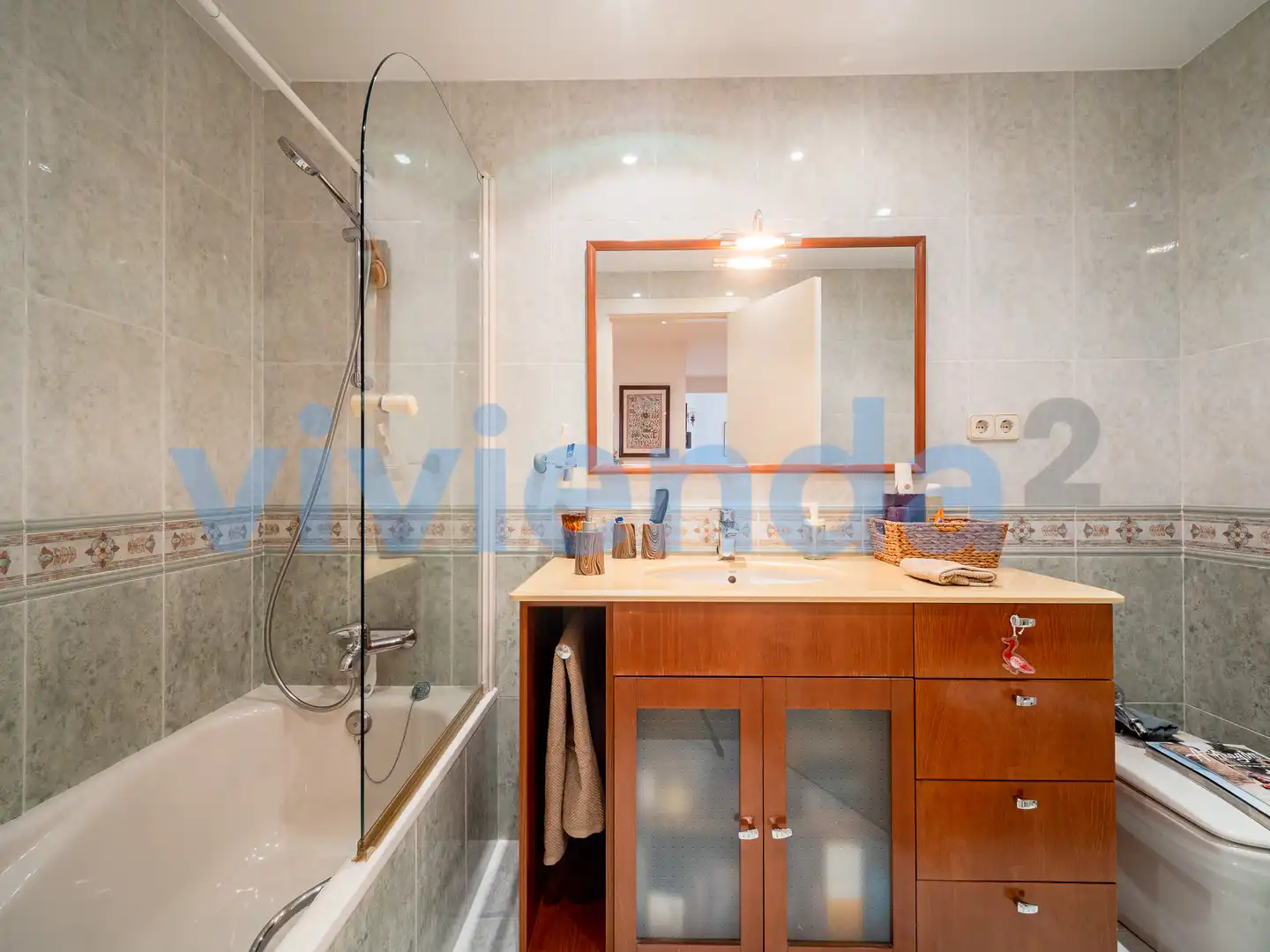 Bathroom of Flat for sale in Madrid  with Air Conditioner, Heating and Terrace