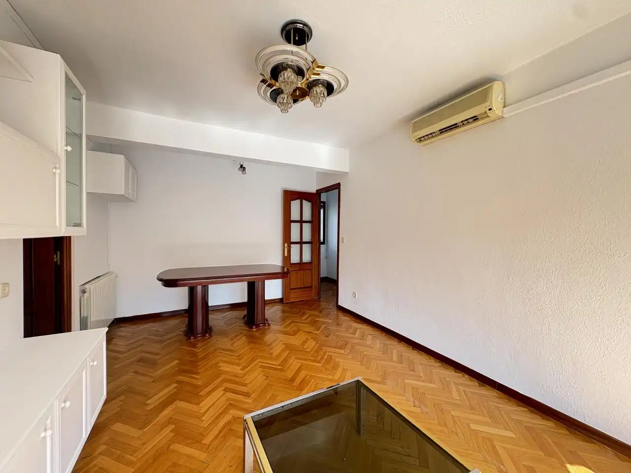 Wohnzimmer von Wohnung zur Miete in Madrid mit Klimaanlage, Heizung und Parkett