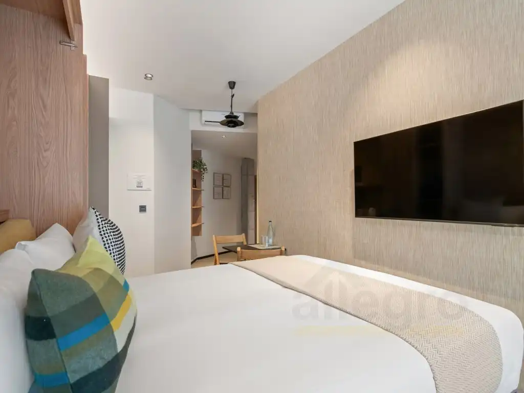 Bedroom of Commercial properties for sale in Puente de Vallecas
