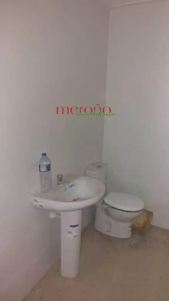 Bathroom of Commercial properties for rent in Elche / Elx