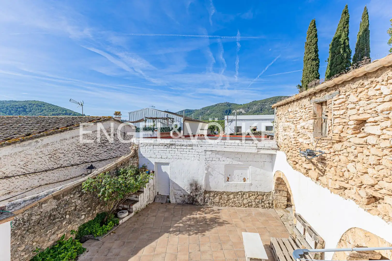 Vista exterior de Casa adosada en venta en Canyelles con Calefacción, Jardín privado y Terraza