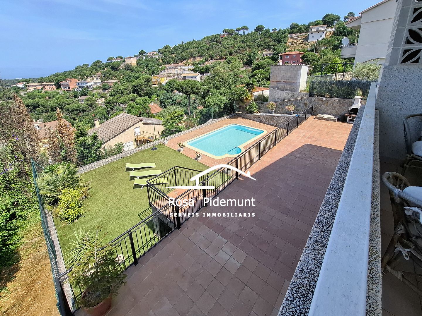 Vista exterior de Casa o xalet en venda en Vidreres amb Calefacció, Jardí privat i Terrassa